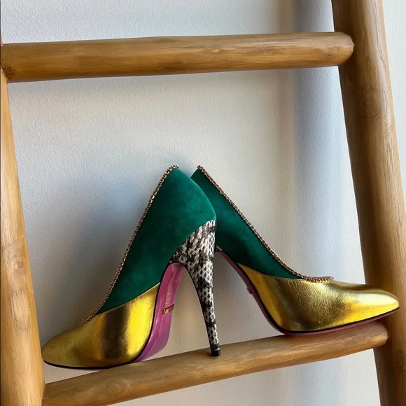 Gucci Emerald and Gold Heels w/ Rhinestone - Picture 7 of 7